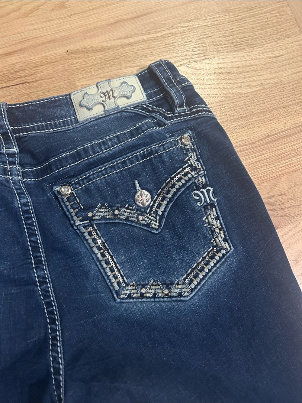 Miss Me Midrise Bootcut - Picture 3 of 6